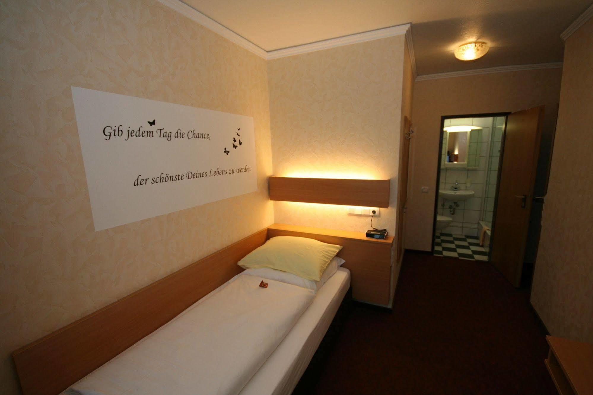 Akzent Hotel Oberhausen Oberhausen  Eksteriør bilde
